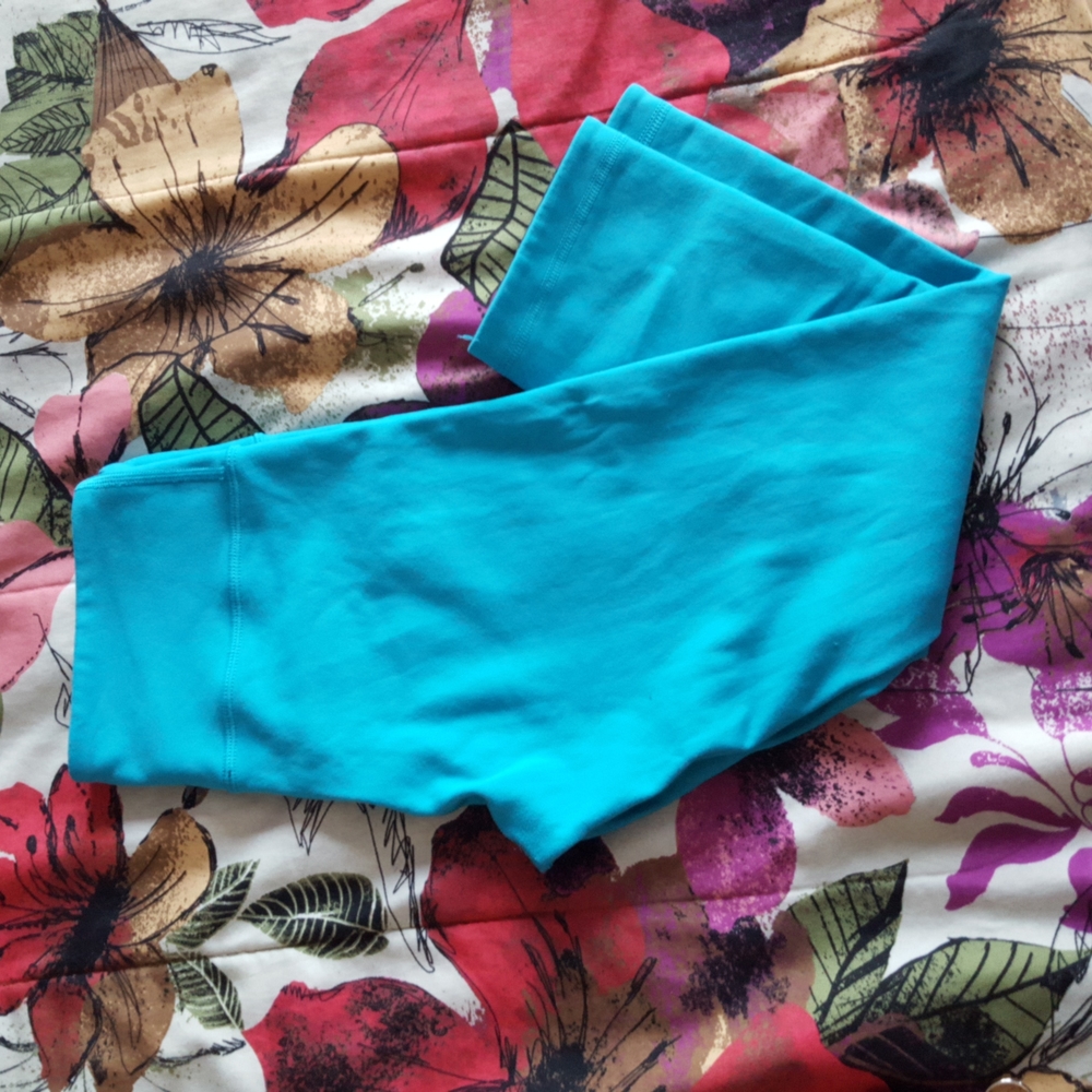 Lululemon Reversible Wunder Under Crop - Picture 3 of 10